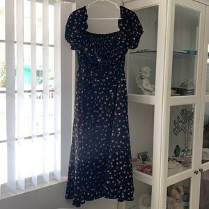 Midi dress in black floral print